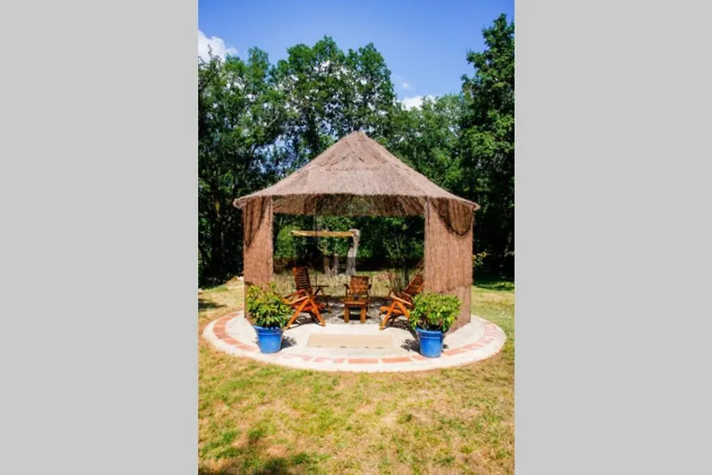 Villa La Tanière des druides à Luzech Hébergement de vacances